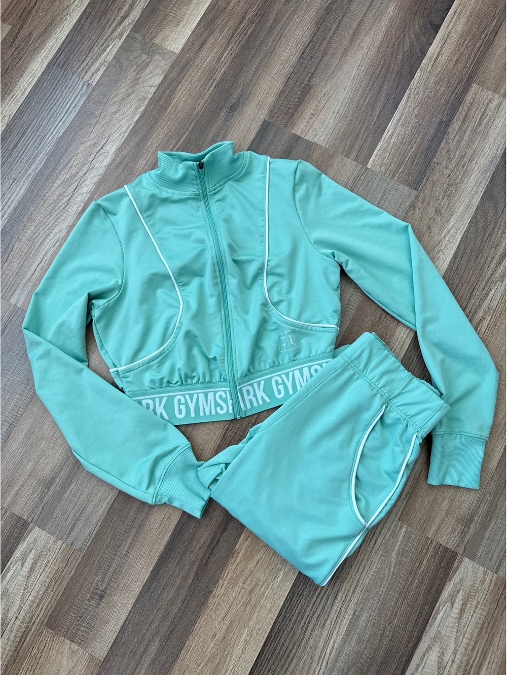 Gymshark Women’s XS Mint Green Track Jacket & Pants Matching Set